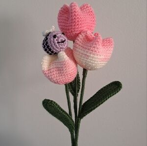 Crochet tulips with bees
